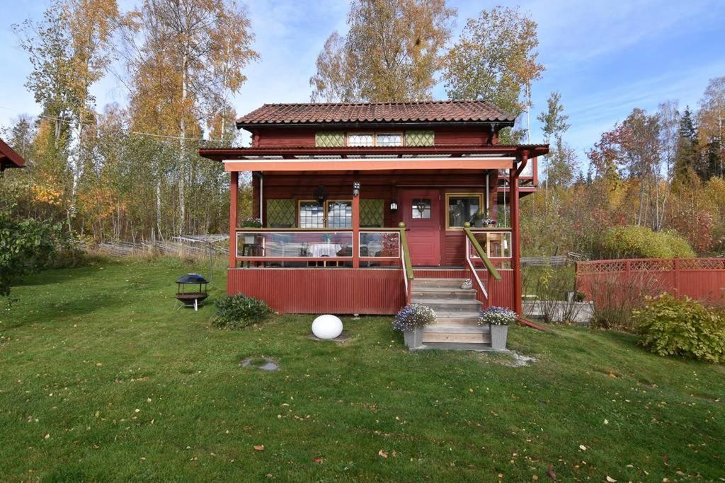 Mysigt Boende I Raettvik Med Utsikt Oever Siljan المظهر الخارجي الصورة