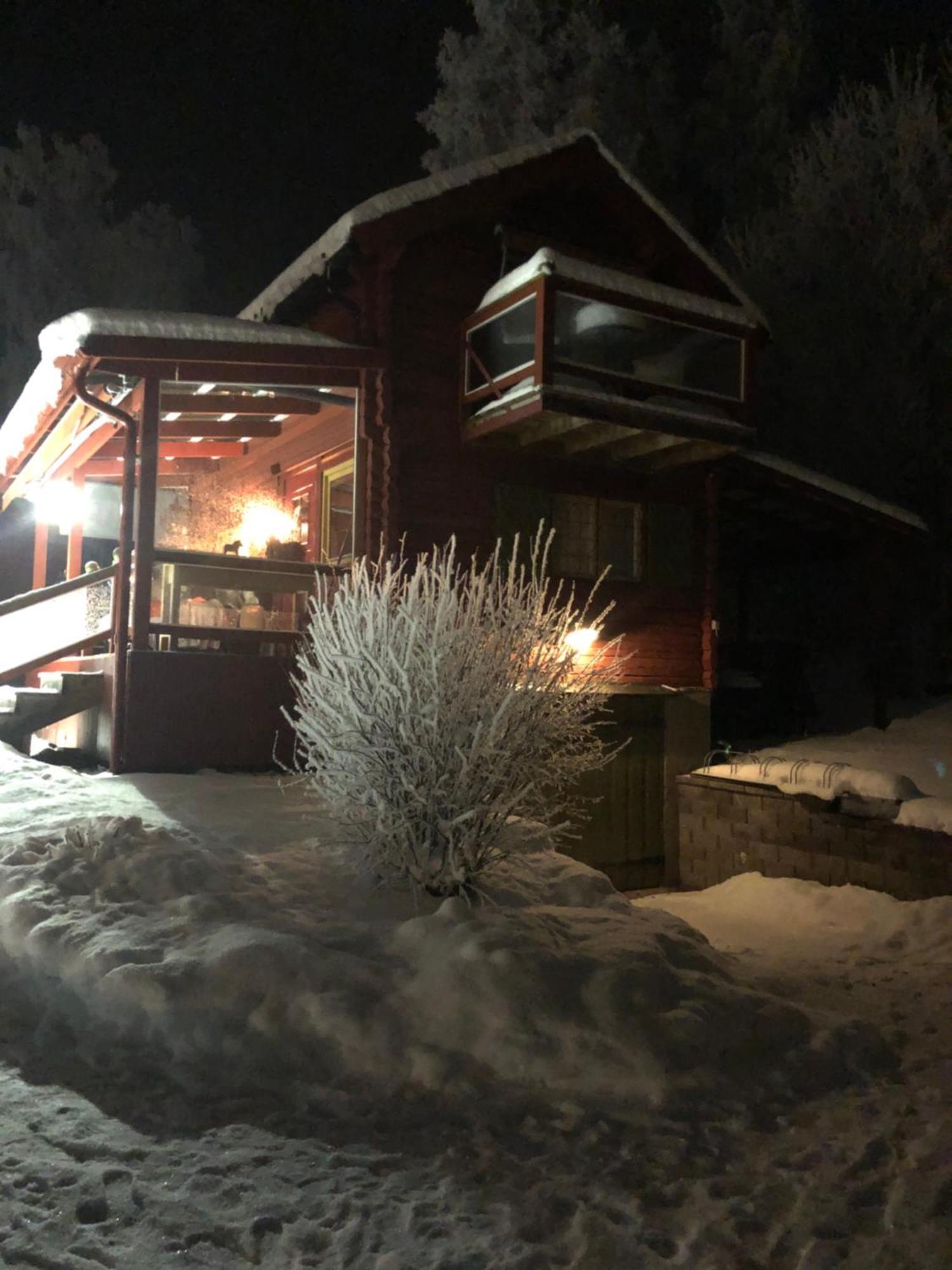 Mysigt Boende I Raettvik Med Utsikt Oever Siljan المظهر الخارجي الصورة